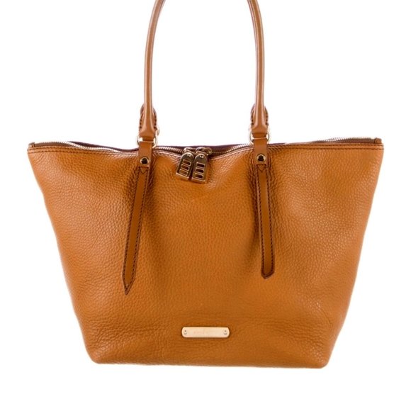 Burberry Handbags - ***SOLD***Burberry Salisbury Tote bag